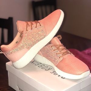 Women’s 9 Fashion Nova Cape Robbin Sneakers